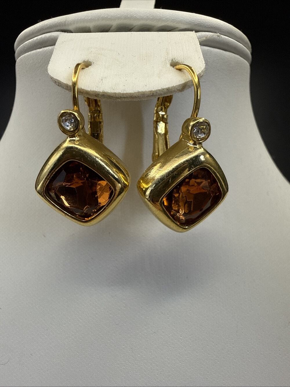 VINTAGE Signed Joan Rivers Gold Tone Citrine Stone Leverback Earrings